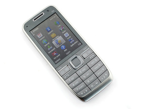 E52ของแท้จากโรงงาน3G ปลดล็อคกล้อง2.4นิ้วพร้อม3.2mp และบลูทูธ WiFi