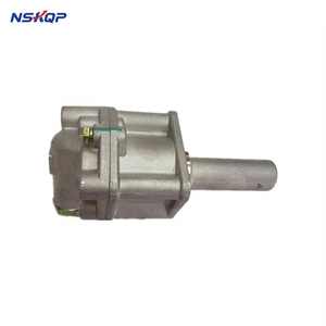 15010-21001 1501021001 YAĞ POMPASI Nissan Urvan Atlas Cabstar Bluebird KA24 NA20 Z16 D21 Nissan <span class=keywords><strong>Engine</strong></span> motor YAĞ POMPASI araba