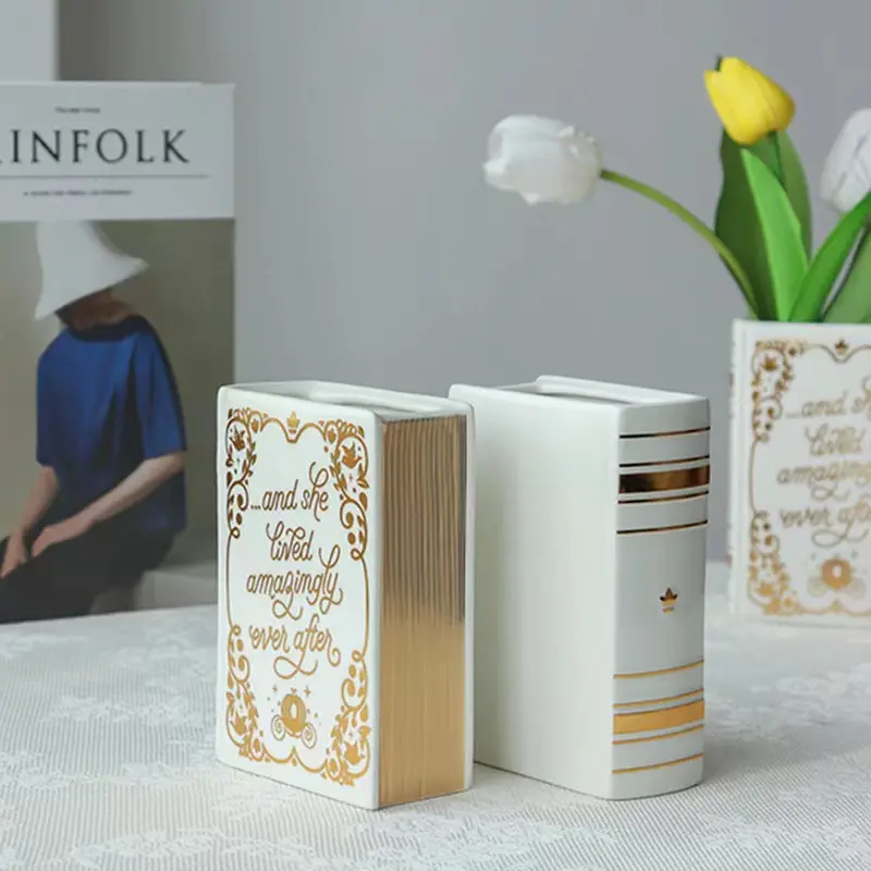 Logo personalizzato vaso di fiori a forma di libro in ceramica di lusso dipinto in oro vaso in porcellana in stile europeo per la decorazione domestica