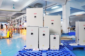 11kW Single-Phase Frequency Inverter with <strong>PID</strong> <strong>Function</strong> for DIY Projects 220V Dynamic Torque <strong>Control</strong> AC Drive VFD - Product Image 3