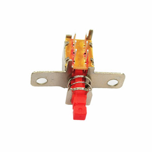 Interruttore a pulsante STM angolato foro passante unipolare singolo lancio 30VAC 0,5a 6P interruttore a pulsante rosso - Product Image 2
