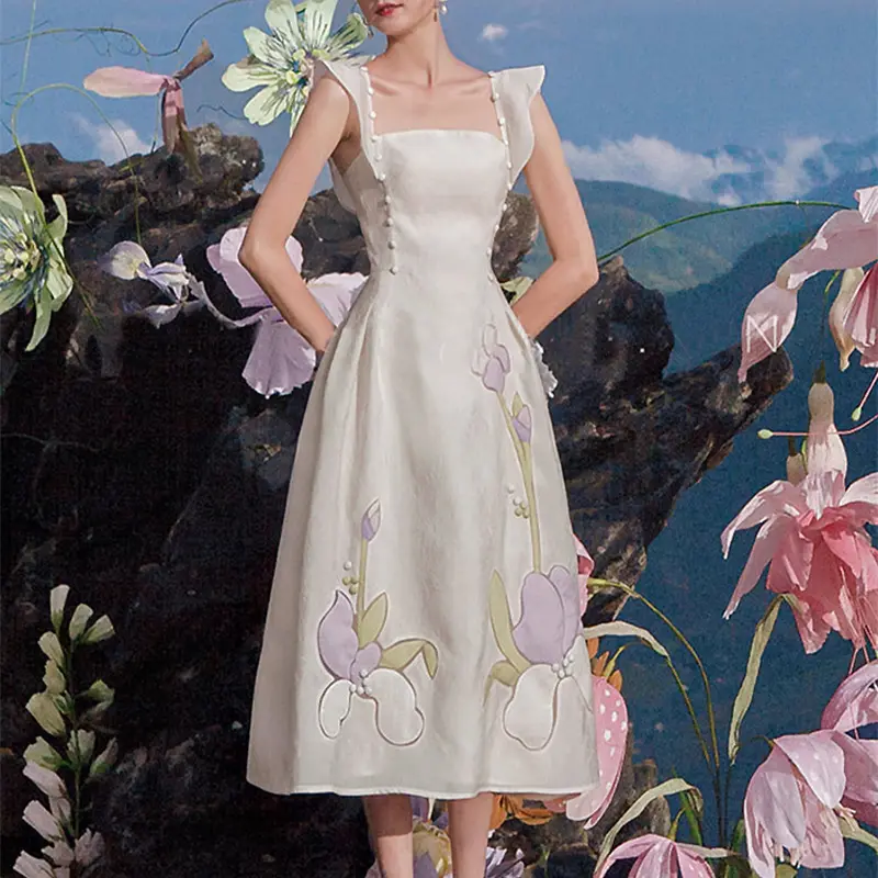 Grosir Butik 2023 Gaun Wanita Putih Elegan Gaya Peri Lembut Tepi Lipit Bunga Tiga Dimensi Musim Panas