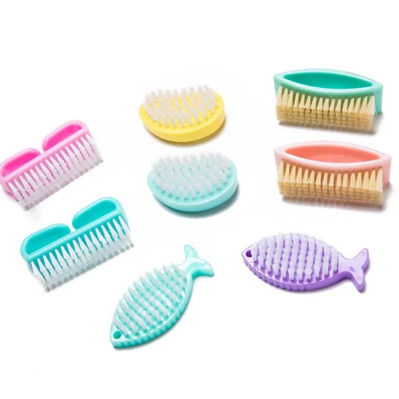 Hot sale Plastic beauty easy carry brush salon manicure nail cleaning brush for hand
