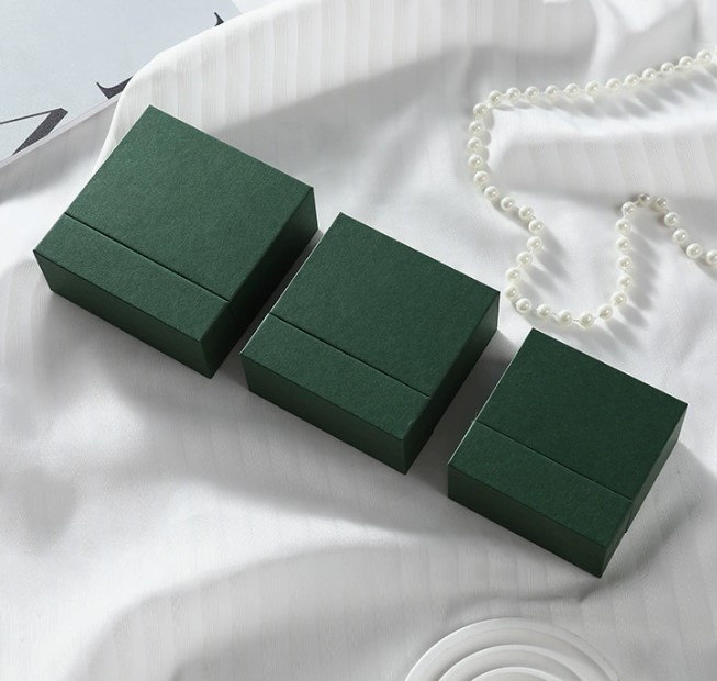 verde oscuro