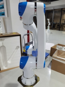 6-Achsen-CNGBS 3kg Nutzlast Cobot-Schweiß roboterarm mit Roboter-Lichtbogens chweiß maschine Automatische Maschine für Schweiß roboter