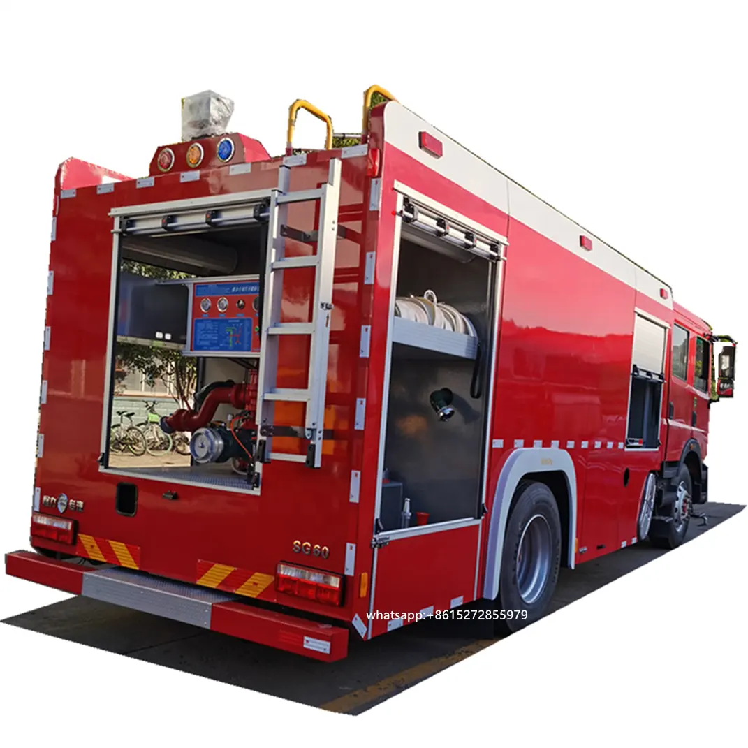 Camiones de extinción de incendios de emergencia de espuma de agua 1000L DF 5000L de servicio medio para África