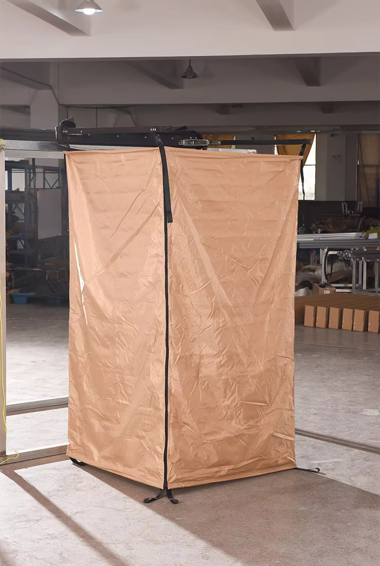 Khaki rain tent with lid