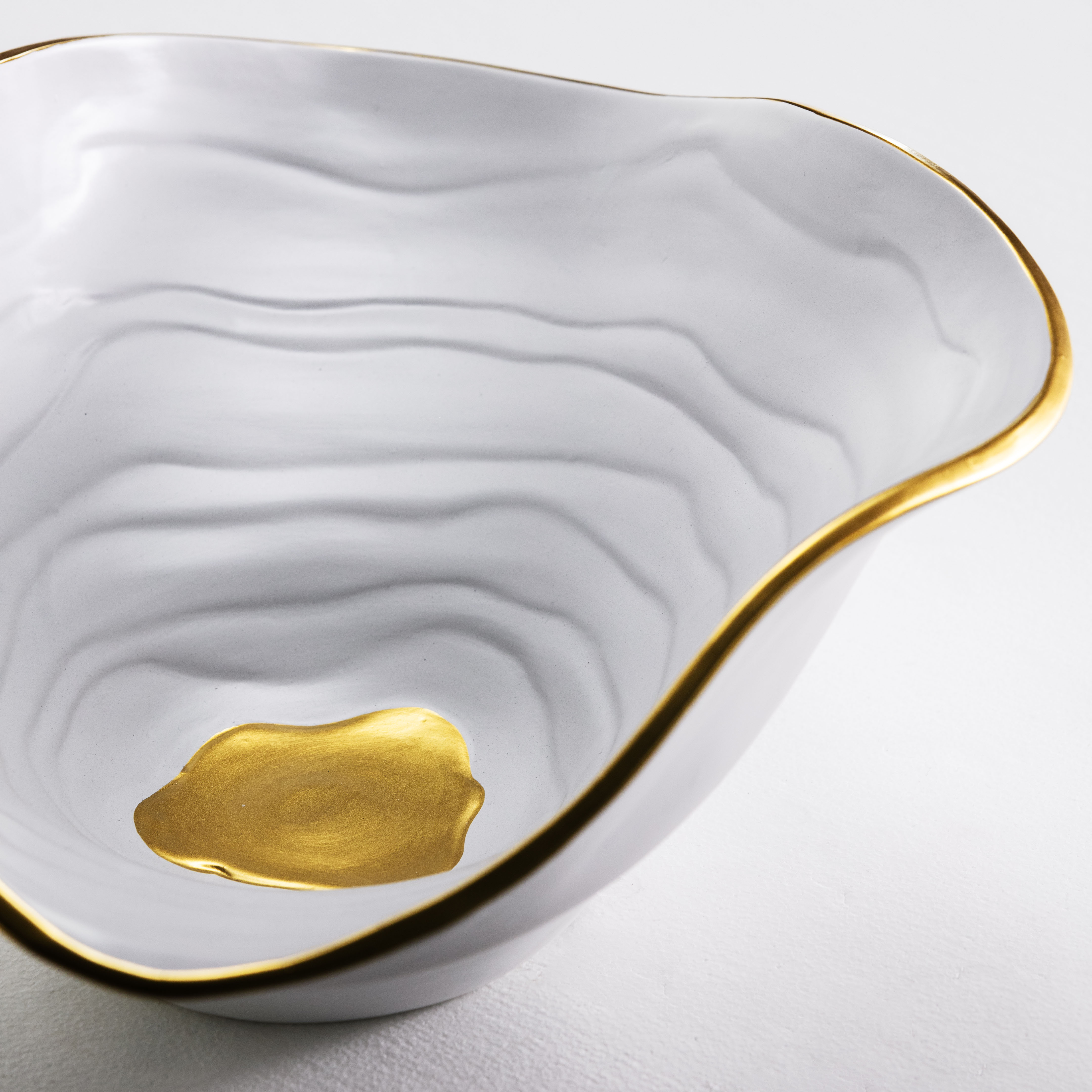 Blanc avec de l'or