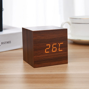 Reloj de mesa cuadrado de madera con Control de voz inteligente LED, cuarzo Digital compacto, temperatura, humedad, alarma electrónica Multicolor - Product Image 3