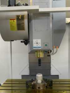 Centro de mecanizado vertical Cnc de alta velocidad y bajo costo, 3 ejes, 4 ejes, 5 ejes, VMC1160, Centro de máquina Cnc de fresado automático - Product Image 2