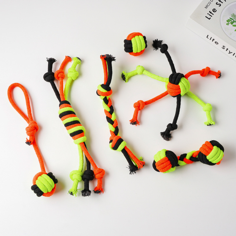 The six-piece set weighs approximately 365g.