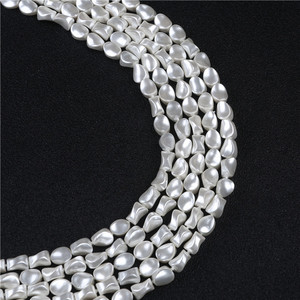 White Mother of Pearl Handmade Irregular Shape <strong>Shell</strong> Handy Fresh Water <strong>Shell</strong> for Jewelry Making - Product Image 3