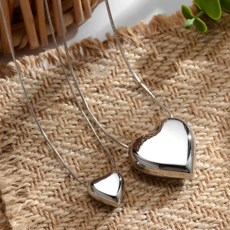 Minimalista plata Acero inoxidable corazón collar hueco corazón colgante clásico boda conjunto clavícula