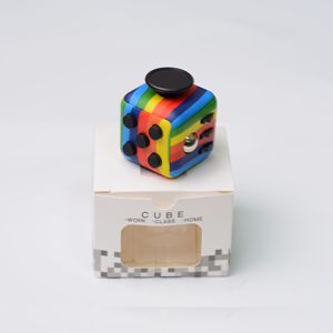 マルチカラー無限キューブフィジェットキューブフィジェットトイフィジェットパズルマジックキューブおもちゃフィンガースピナー - Product Image 4