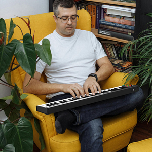 Konix 2024 New <strong>Midi</strong> <strong>Keyboard</strong> LED Screen 49keys <strong>MIDI</strong> <strong>Keyboard</strong> Electronic Piano <strong>Midi</strong> <strong>Controller</strong> with Pads Arrange - Product Image 1