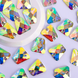 Qiyi צורה מפוארת שרף קריסטל rhinstone 100 pcs לכל חבילה שרף מבריק זוהר תפור על אבנים עם שני חורים