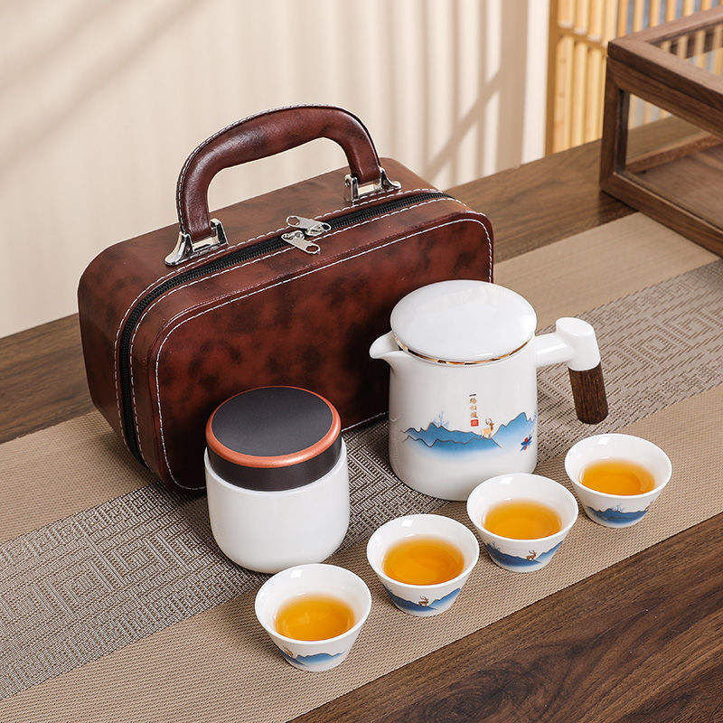 Tasse longue xin avec étui de transport phnom penh-mountain pavilion