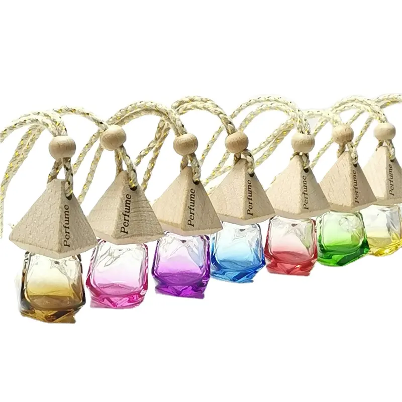 Großhandels preis neues Design Diamant form farbiges Auto Parfüm hängende Glasflasche Auto Parfüm flaschen leeres Glas
