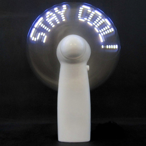 Nuevo producto: Mini ventilador de batería de mensaje personalizado LED portátil con pantalla LED programable, ventilador eléctrico de mano.