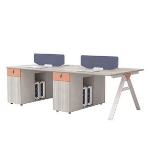 Equipo de trabajo barato 4 en 1 cubículo mesa de personal de oficina muebles de oficina modulares estación de trabajo Escritorio de ordenador de madera con Pedestal fijo - Product Image 1