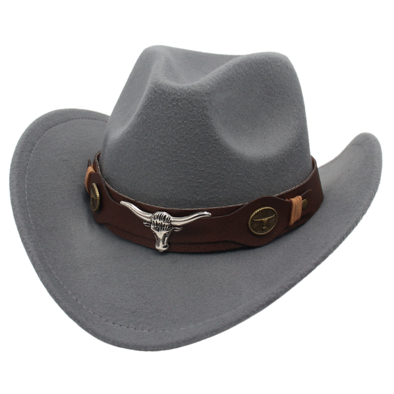 Gris (vache marron cowboy)