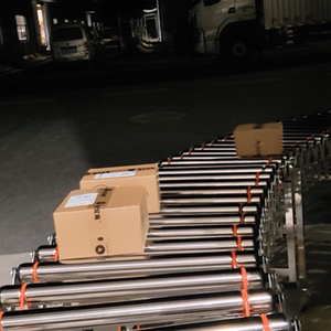 Long Range Logistics <strong>Loading</strong> and <strong>Unloading</strong> Expandable Wheeled Stainless Steel O-Ring Belt Flexible Roller <strong>Conveyor</strong> - Product Image 3