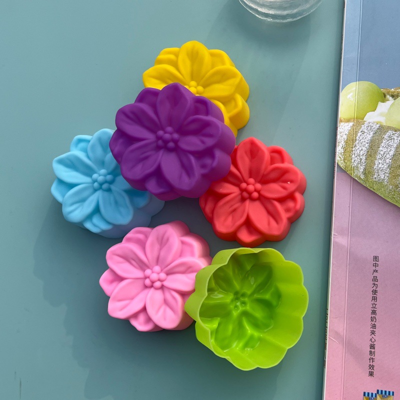 Couleur aléatoire-fleur à cinq feuilles de 5 cm