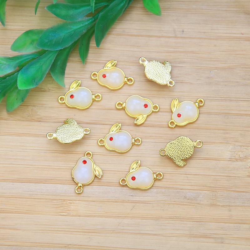 Double-hole white rabbit pendant
