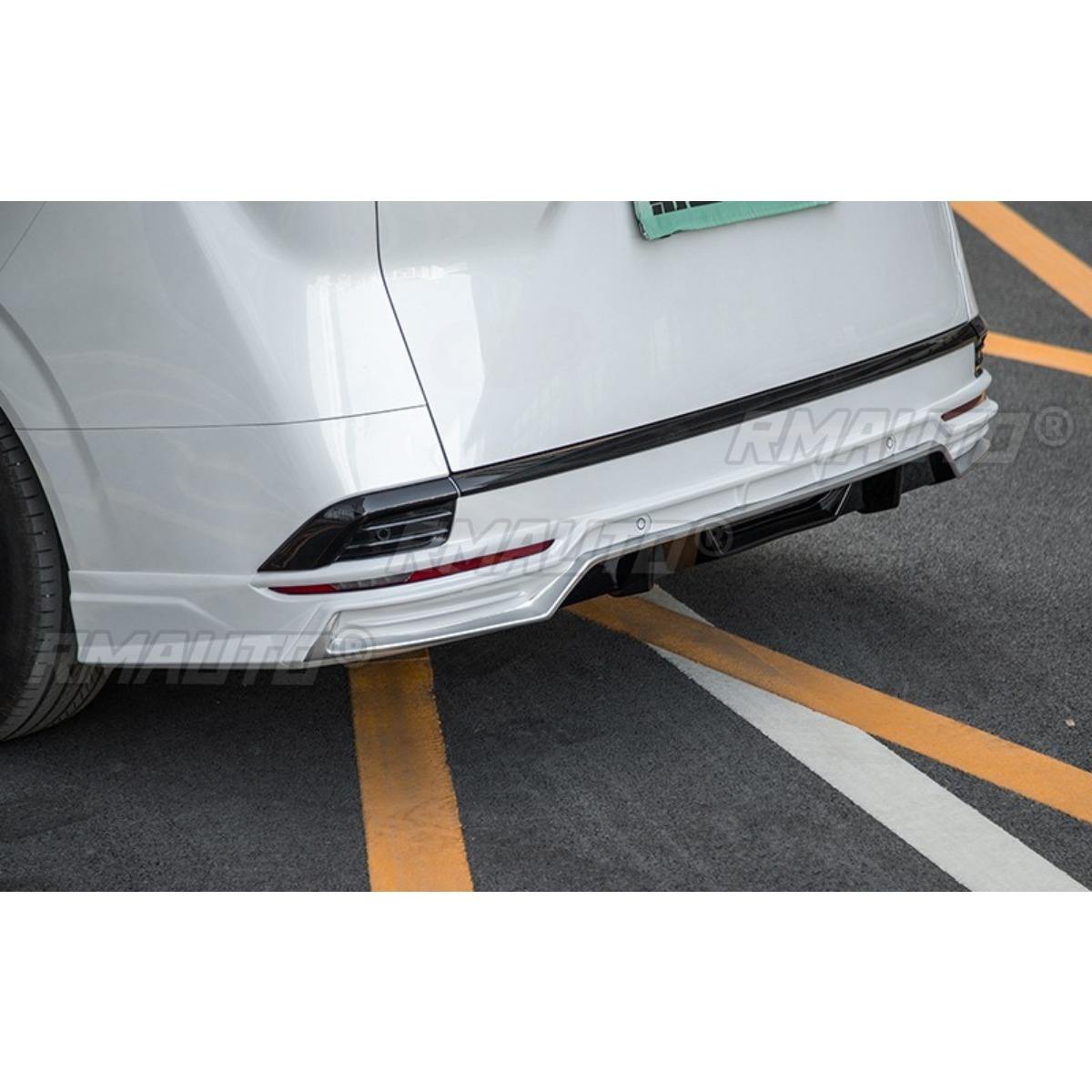 Brillo de labios trasero negro