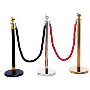 Biểu tượng tùy chỉnh lan can đứng kiểm soát đám đông <span class=keywords><strong>stanchion</strong></span> hàng đợi có thể thu vào vành đai rào cản bài VIP loạt dây <span class=keywords><strong>stanchion</strong></span> cực - Product Image 5