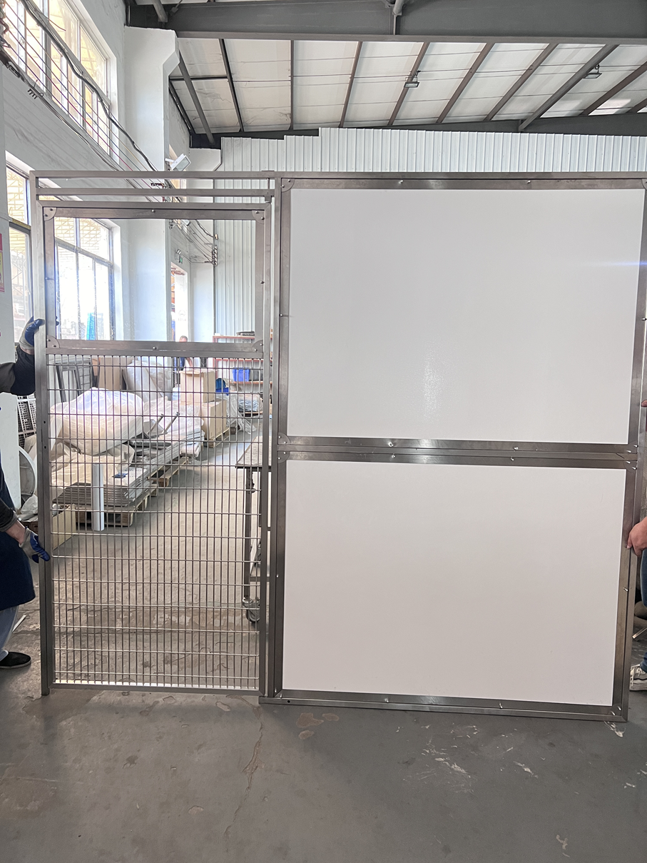 Chenil FRP avec porte en verre trempé