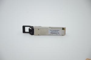 Widely Compatible 40G QSFP+ <strong>SR4</strong> 850nm OM3/OM4 MMF 100m Optical Transceiver for Datacenter Communication Switch and Router - Product Image 2