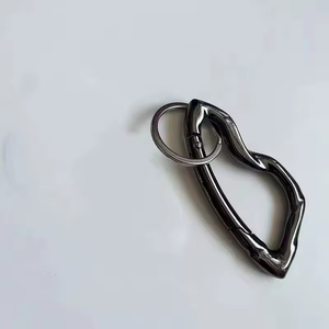 Móc khóa lò xo khóa kim loại hình rìu chiến bất thường lỗi Y2K móc khóa chia tự làm móc khóa phụ kiện khóa thắt lưng Punk xe hơi - Product Image 6