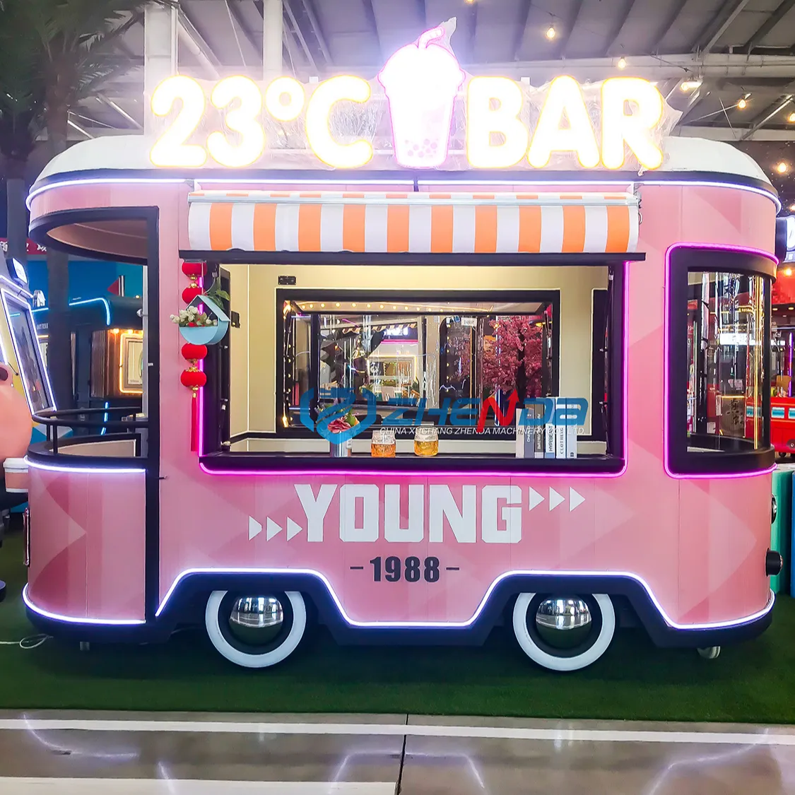 Pembe kız sevimli hareketli dondurma arabası kahve arabası İkram hizmeti otomatı araba elektrikli araba