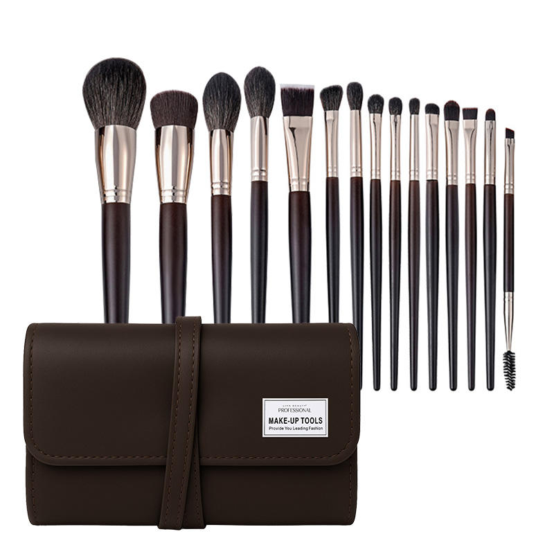 Ensemble de pinceaux de maquillage noir