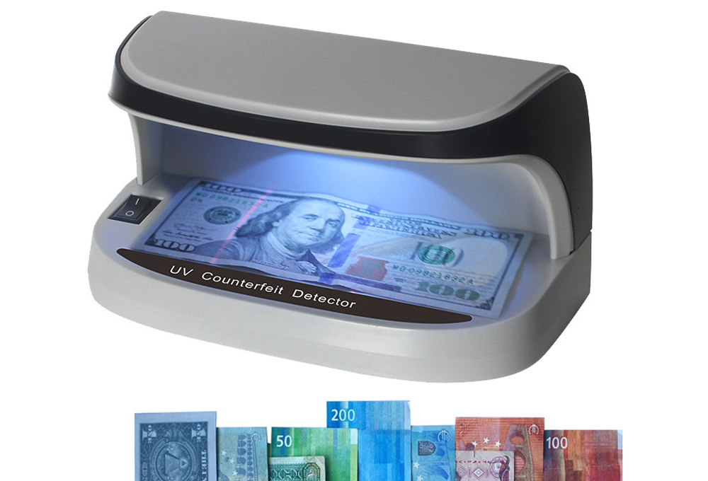 Ultraviolet UV Counterfeit Bill Money Detector Bills Credit Cards Banknote Passports IDs All Currencies Auto ON/Off