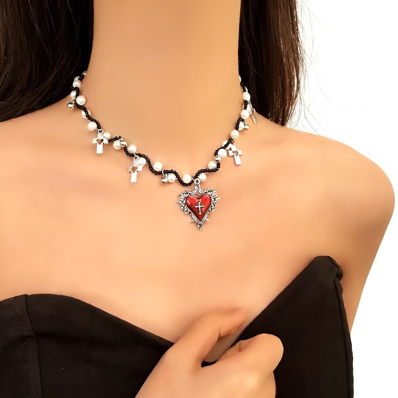 Heart-shaped Cross Pendant Necklace