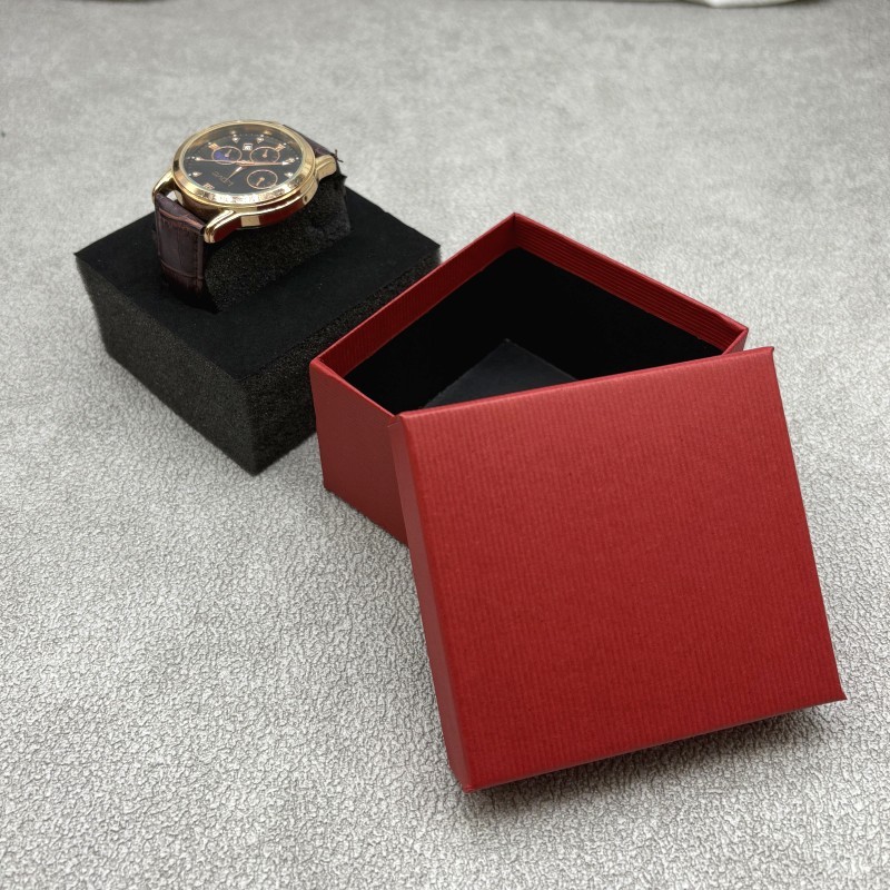 red with green box