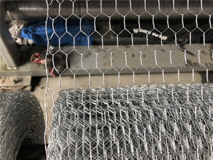 <strong>Automatic</strong> <strong>Wire</strong> Mesh <strong>Machine</strong> Producing Fabric Galvanized <strong>Hexagonal</strong> Fencing <strong>Wire</strong> Mesh Poultry <strong>Netting</strong> for Plant Protection - Product Image 5