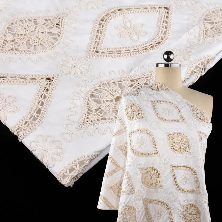 Tecido de renda de algodão bordado com cordão de laser grosso oem bom preço mais recente tecido de renda guipura branco para roupas de vestido