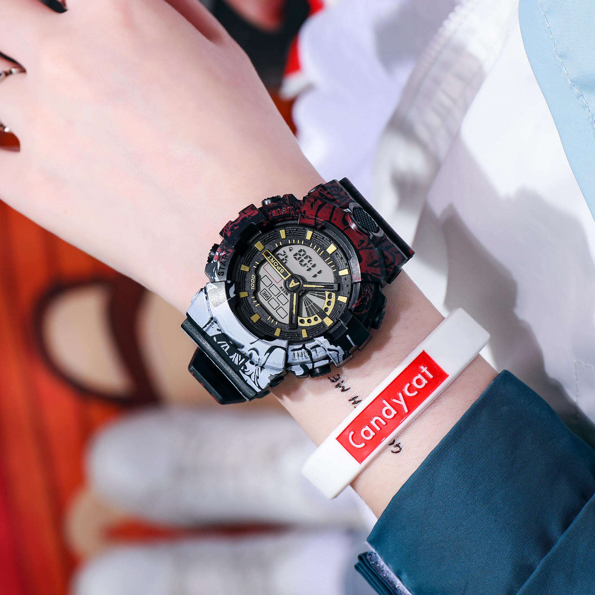 สีดำและสีทอง