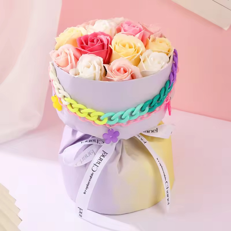 ช่อดอกไม้สีสันสดใส สีม่วง
