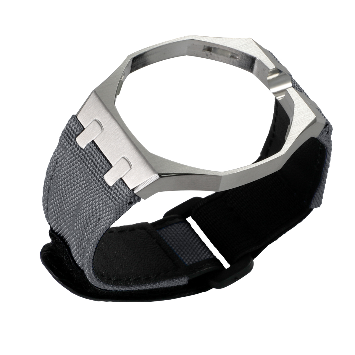 Boîtier argenté + bracelet gris - 12 heures