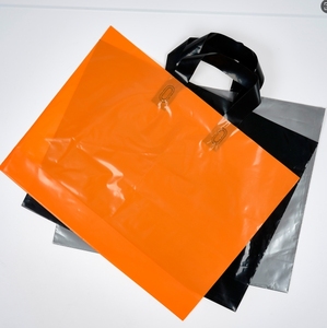 カスタムショッピングバッグ生分解性ソフトループハンドルプラスチックバッグ服包装ソフトループハンドル付き - Product Image 4