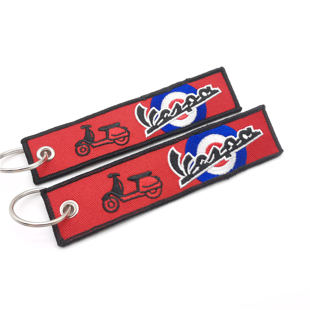 Vespa modelo a roja
