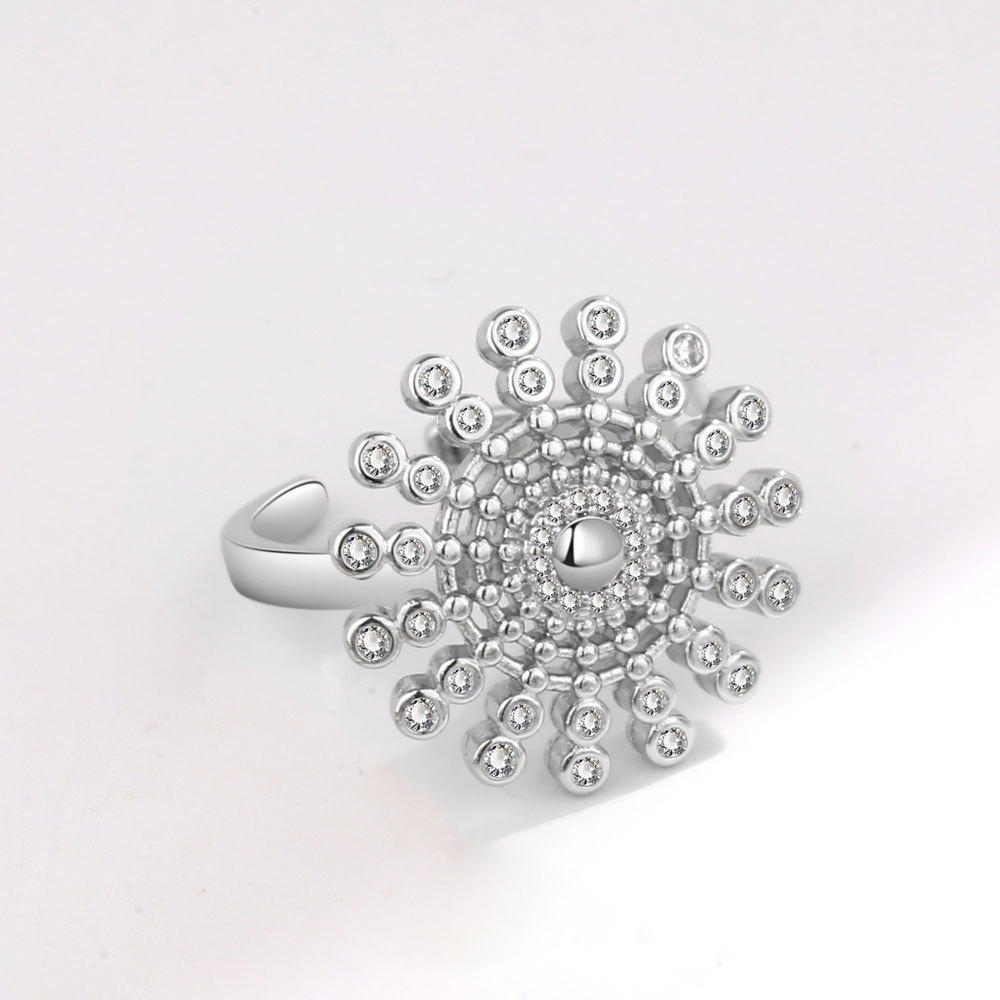 White gold color (white diamond)