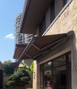 Üstün kaliteli ticari kahve dükkanı geri çekilebilir açık tente PVC pencere veranda ve balkon için beyaz çerçeve ile motorlu - Product Image 1
