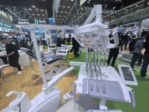 وحدة أسنان من الجلد الطبيعي الولايات المتحدة من النوع المثبت مع وحدة أسنان عالية الجودة معتمدة من CE - Product Image 5