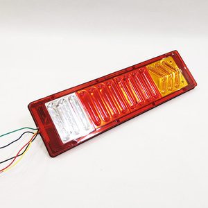 トラックスペアパーツ24v多機能トレーラーストップリアランプ<span class=keywords><strong>Led</strong></span>トラックターンテールライト