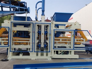 Máquina de fabricación de bloques de hormigón con enclavamiento automático completo de alta eficiencia 30000PCS/8h Control PLC - Product Image 4
